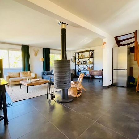 Large Chalet With Terrace And View In Briancon Appartement Buitenkant foto